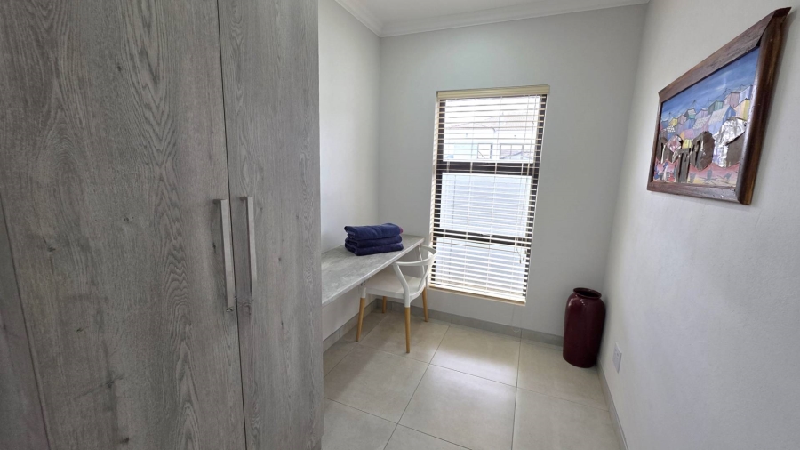 3 Bedroom Property for Sale in Kosmos Ridge North West